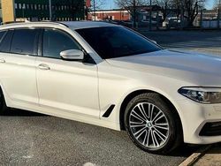 Mineralvit metallic Begagnad 2020 BMW 520 Kombi | 310 000 kr (Marknadspris)