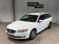 Vit Begagnad 2013 Volvo V70 Momentum Kombi | 119 000 kr (Marknadspris)