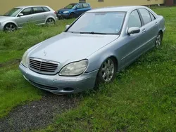 Blå Begagnad 2000 Mercedes S430 Sedan | 12 000 kr