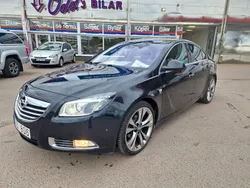 Svart (svartmet ) Begagnad 2011 Opel Insignia Cosmo Halvkombi | 94 500 kr (Lite dyr)