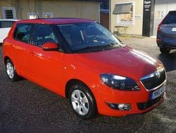 Röd Begagnad 2014 Skoda Fabia Halvkombi | 79 900 kr (Marknadspris)