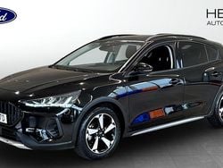 Svart (black) Begagnad 2023 Ford Focus Active Halvkombi | 184 900 kr (Bra pris)
