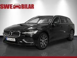 Svart Begagnad 2021 Volvo V60 Momentum Kombi | 289 900 kr (Bra pris)