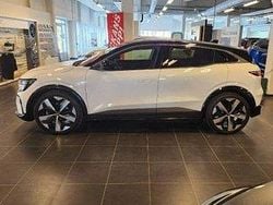 Vit Begagnad 2023 Renault Mégane Halvkombi | 305 000 kr (Marknadspris)