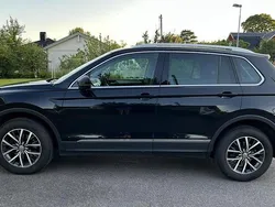 Svart Begagnad 2017 VW Tiguan SUV | 179 000 kr (Superpris)