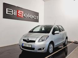 Silver Begagnad 2010 Toyota Yaris Halvkombi | 47 900 kr (Marknadspris)