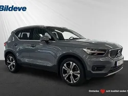 Grå Begagnad 2021 Volvo XC40 Inscription SUV | 339 900 kr (Marknadspris)