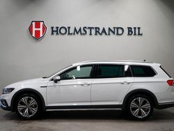Vit Begagnad 2023 VW Passat Alltrack Kombi | 339 800 kr (Marknadspris)