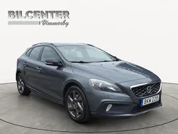 Grå Begagnad 2014 Volvo V40 CC Kombi | 157 500 kr (Marknadspris)