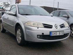 Silver (silver metallic) Begagnad 2008 Renault Mégane III Halvkombi | 24 500 kr
