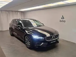 Svart Begagnad 2021 Volvo V60 Inscription Kombi | 367 000 kr (Marknadspris)