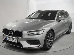 Silver Begagnad 2022 Volvo V60 Momentum Kombi | 255 000 kr (Marknadspris)