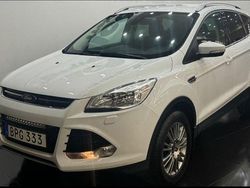 Vit Begagnad 2015 Ford Kuga Titanium SUV | 103 000 kr (Marknadspris)