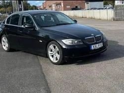 Svart Begagnad 2006 BMW 325 Advantage Sedan | 44 900 kr (Bra pris)