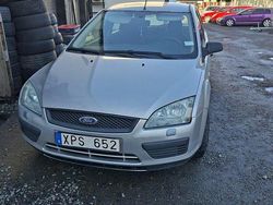 Silver Begagnad 2006 Ford Focus Kombi | 25 000 kr (Marknadspris)