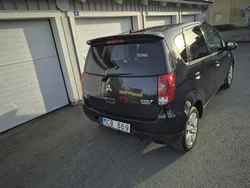 Svart Begagnad 2012 Mitsubishi Colt Halvkombi | 33 000 kr (Marknadspris)