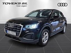 Svart (brilliantsvart) Begagnad 2024 Audi Q2 Proline SUV | 269 900 kr (Marknadspris)