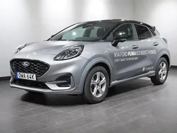 Grå (solar silver metallic) Begagnad 2024 Ford Puma Gen-E ST-Line X SUV | 289 900 kr