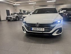 Vit Begagnad 2020 VW Arteon R-line Kombi | 338 800 kr (Marknadspris)