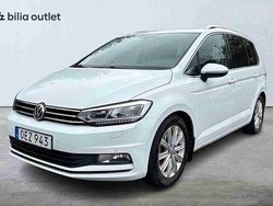 Vit Begagnad 2017 VW Touran Minibuss | 229 900 kr