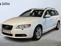 Vit Begagnad 2013 Volvo V70 Kombi | 114 500 kr