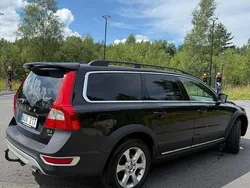 Svart Begagnad 2013 Volvo XC70 Momentum SUV | 124 500 kr (Marknadspris)