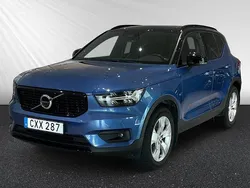 Blå Begagnad 2018 Volvo XC40 R-Design SUV | 304 400 kr (Lite dyr)