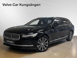 Svart Begagnad 2022 Volvo V90 Core Kombi | 389 900 kr (Marknadspris)