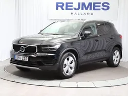 Svart Begagnad 2021 Volvo XC40 Momentum SUV | 311 500 kr (Marknadspris)