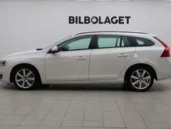 Vit Begagnad 2016 Volvo V60 Business Edition Kombi | 169 800 kr (Marknadspris)