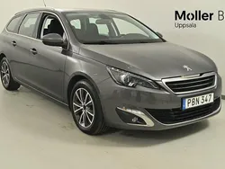 Mörkgrå (mgrå) Begagnad 2016 Peugeot 308 Allure Kombi | 129 900 kr (Marknadspris)