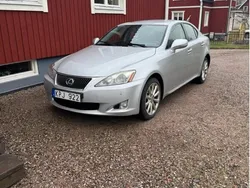 Lexus IS220d