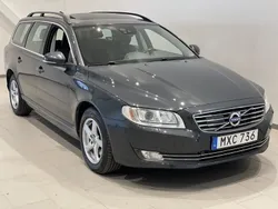 Grå Begagnad 2015 Volvo V70 Kombi | 179 900 kr (Lite dyr)