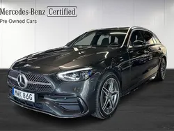 Grå Begagnad 2024 Mercedes C300e AMG Kombi | 519 900 kr (Marknadspris)