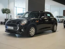 Svart Begagnad 2015 Mini Cooper Pepper Halvkombi | 109 800 kr (Lite dyr)