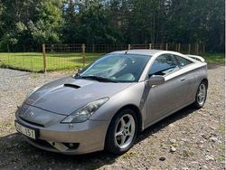 Silver Begagnad 2003 Toyota Celica Halvkombi | 60 000 kr