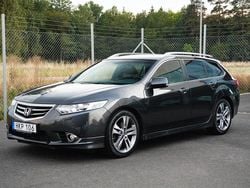 Grå Begagnad 2014 Honda Accord Type S Kombi | 139 900 kr
