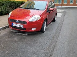 Röd Begagnad 2006 Fiat Grande Punto Dynamic Halvkombi | 24 000 kr