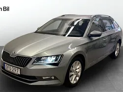 Grå Begagnad 2016 Skoda Superb Style Kombi | 189 900 kr