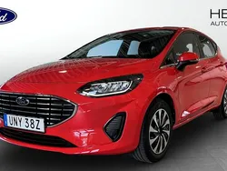 Röd (red) Begagnad 2022 Ford Fiesta Titanium Halvkombi | 154 900 kr (Marknadspris)