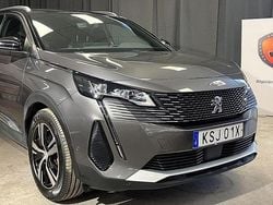 Grå Begagnad 2023 Peugeot 5008 GTi Minibuss | 324 900 kr (Marknadspris)