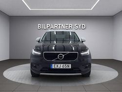 Svart Begagnad 2020 Volvo XC40 Momentum SUV | 279 900 kr (Marknadspris)