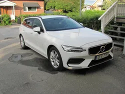 Vit Begagnad 2020 Volvo V60 Momentum Kombi | 188 000 kr (Superpris)