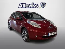 Röd Begagnad 2017 Nissan Leaf Halvkombi | 89 900 kr