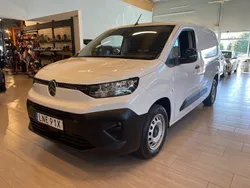Vit Begagnad 2024 Citroën Berlingo Minibuss | 309 000 kr (Bra pris)