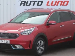 Röd (rödmetallic) Begagnad 2019 Kia Niro Advance SUV | 175 000 kr (Marknadspris)