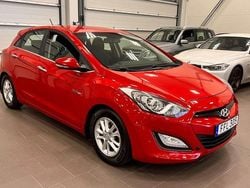 Röd Begagnad 2014 Hyundai i30 Halvkombi | 89 000 kr (Marknadspris)