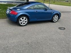 Blå Begagnad 2000 Audi TT Design Sportkupé | 45 000 kr (Marknadspris)