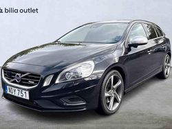 Svart Begagnad 2013 Volvo V60 Kombi | 179 900 kr