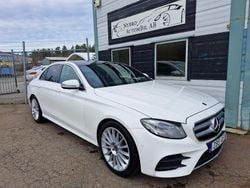 Vit Begagnad 2017 Mercedes E220 AMG line Sedan | 299 900 kr (Marknadspris)